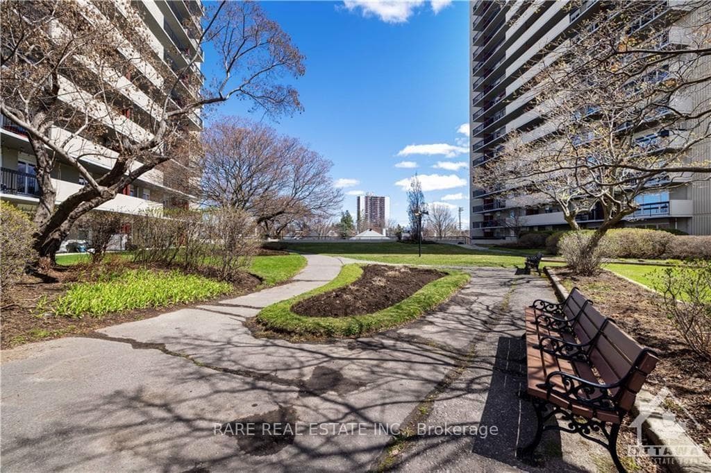 158C MCARTHUR Avenue Unit 709 photo 25