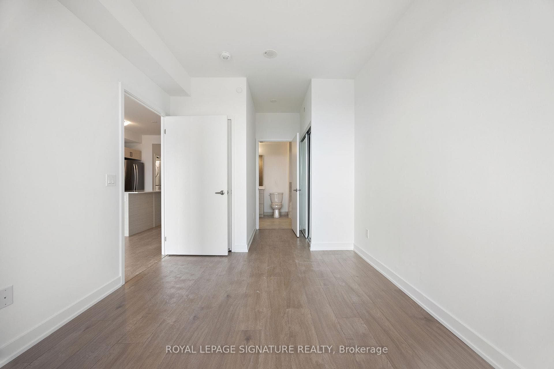 1035 Southdown Road Unit 1607 photo 21