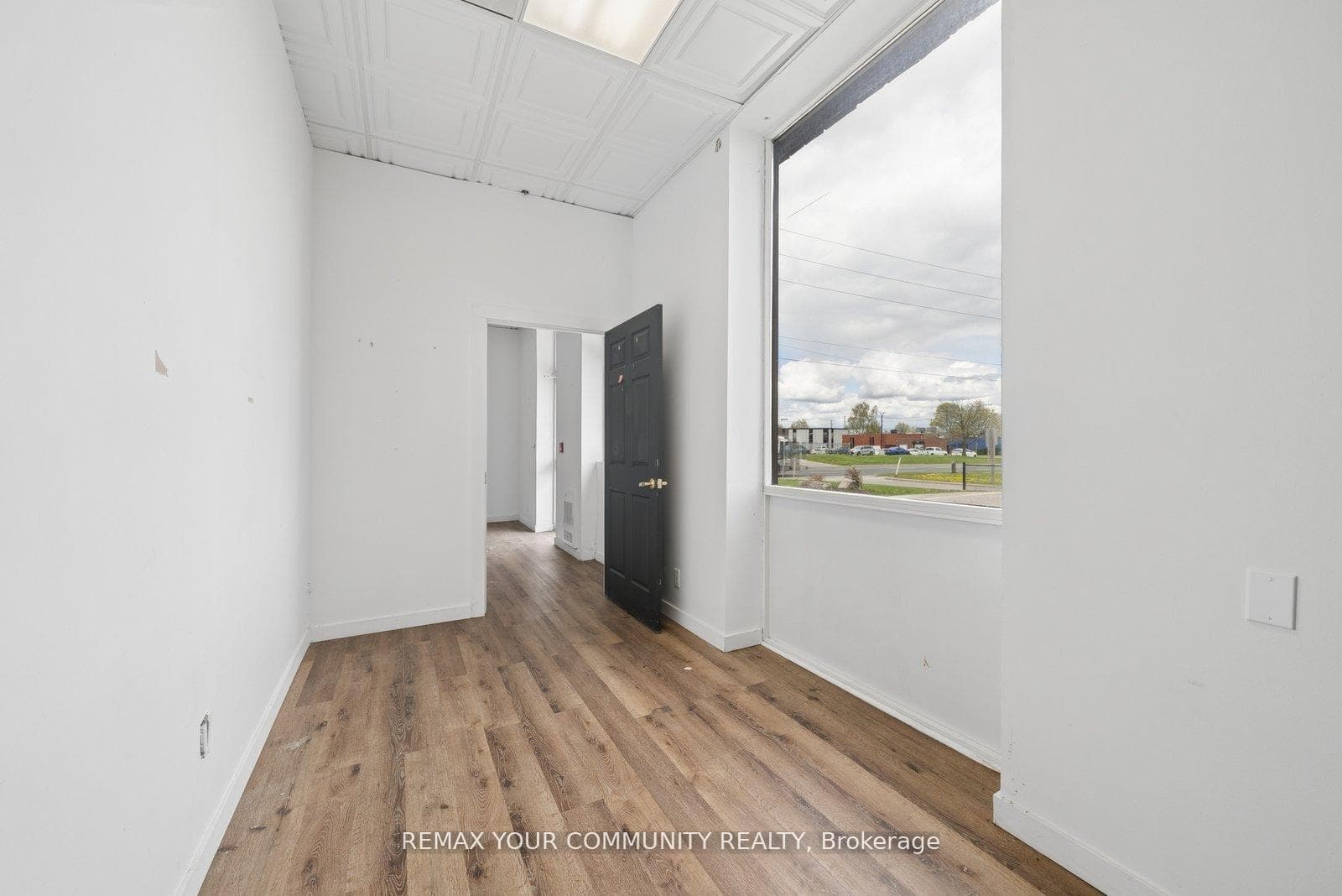 105 Consumers Drive Unit UNITS A-J photo 12