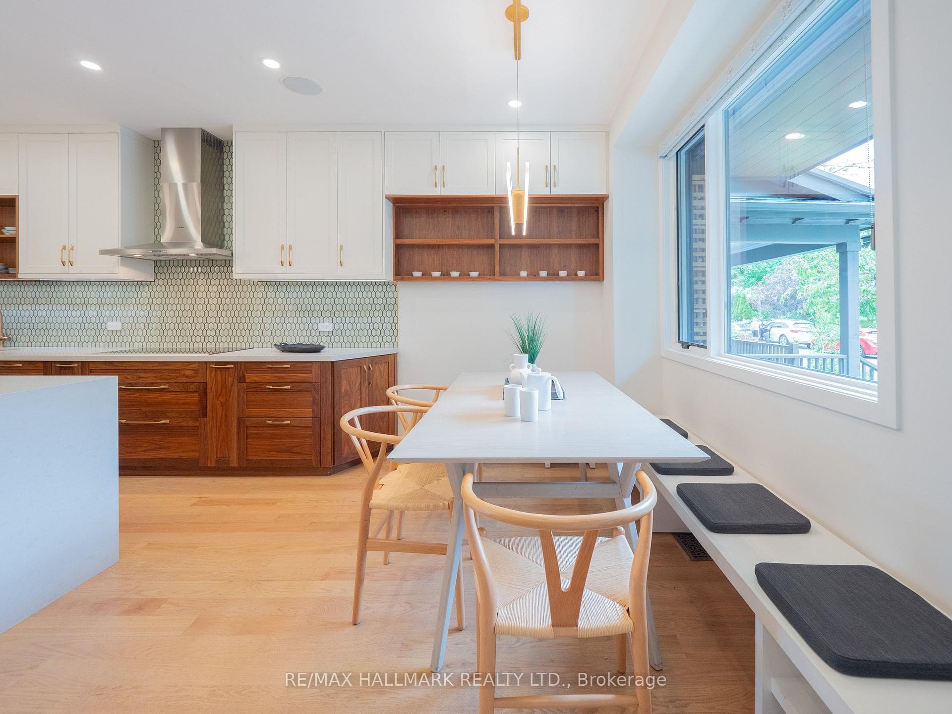 47 Dingwall Avenue photo 4