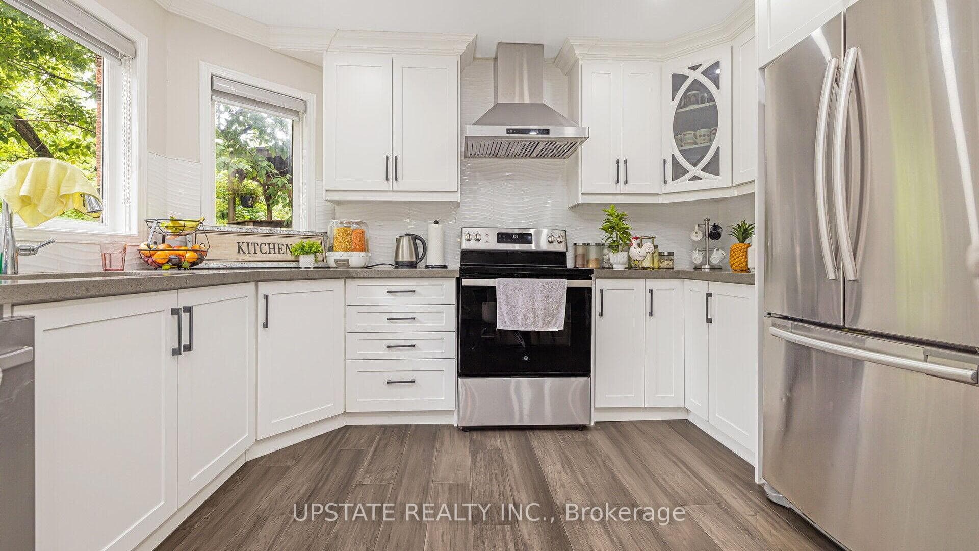 2262 Yorktown Circle photo 15