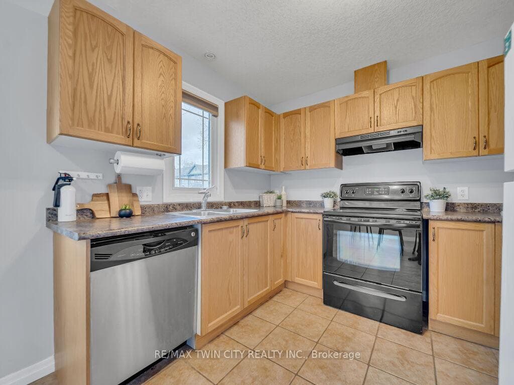 535 WINDFLOWER Crescent Unit #11 photo 7