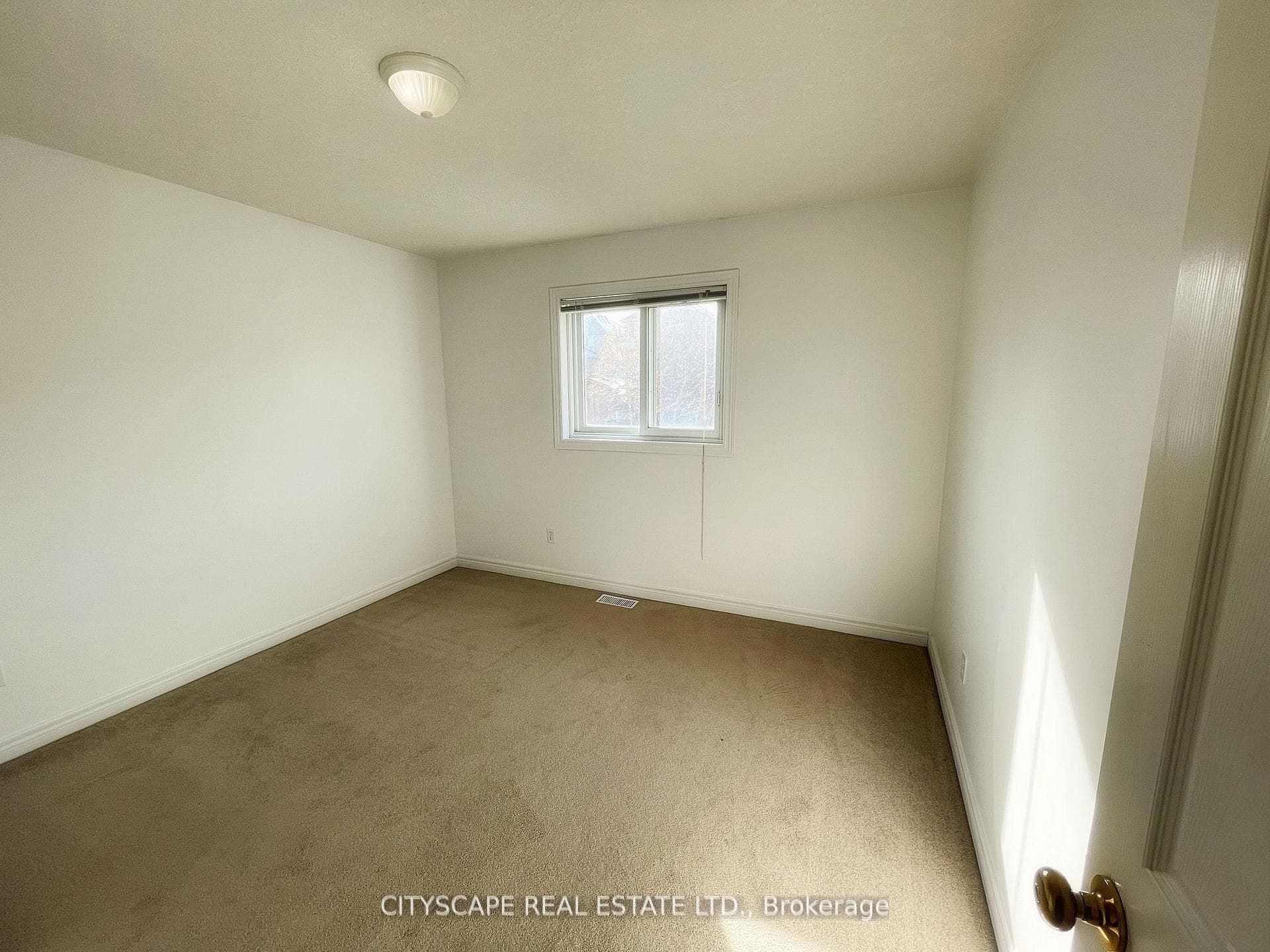 544 Robert Ferrie Drive photo 26