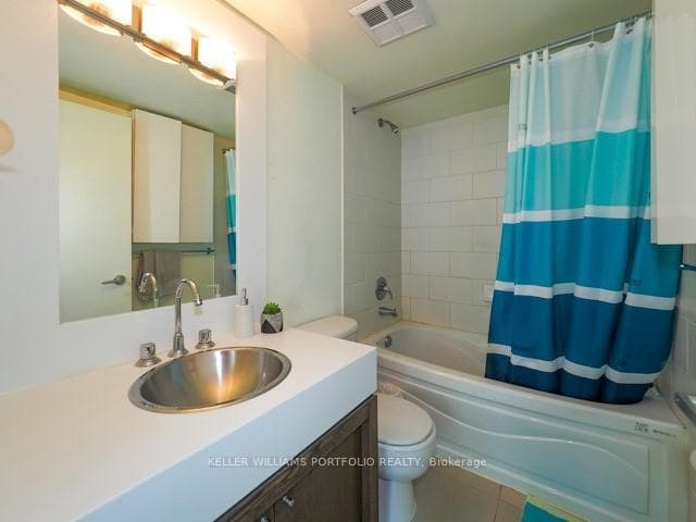 81 Navy Wharf Court Unit 912 photo 9