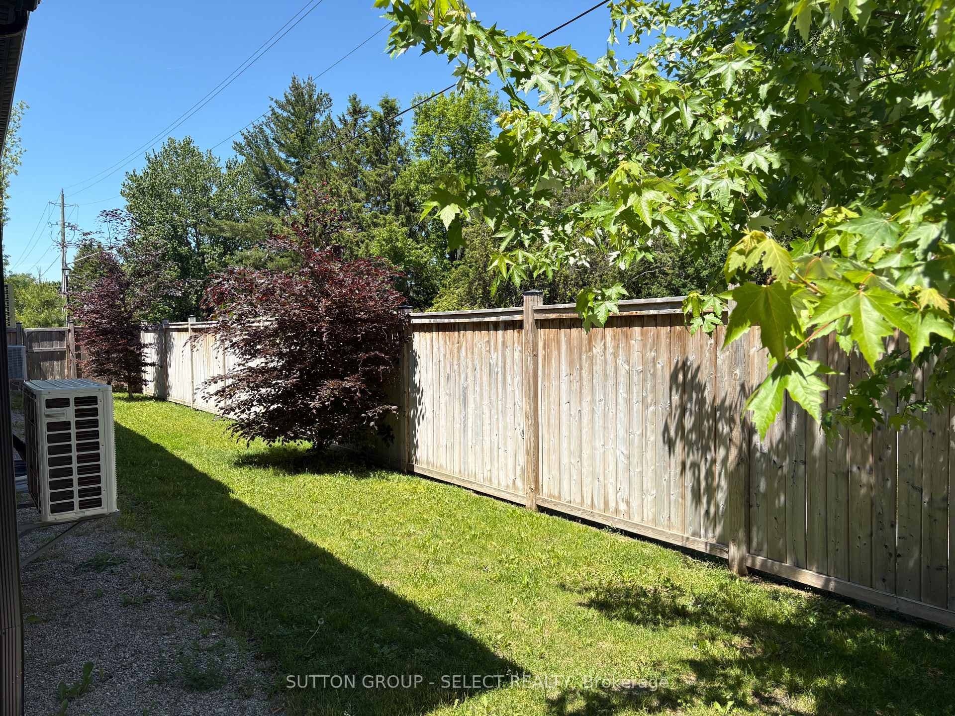 LOTS ADDITIONAL GREENSPACE WITH PRIVACY