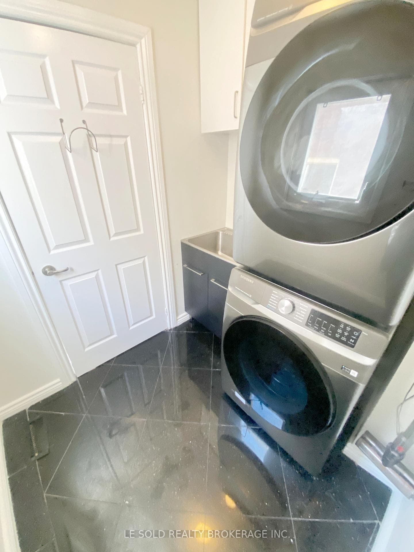 110 Cimmaron Street Unit Upper photo 9