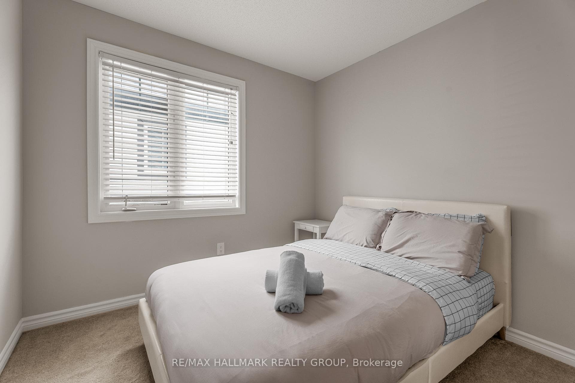 404 Rosingdale Street photo 31