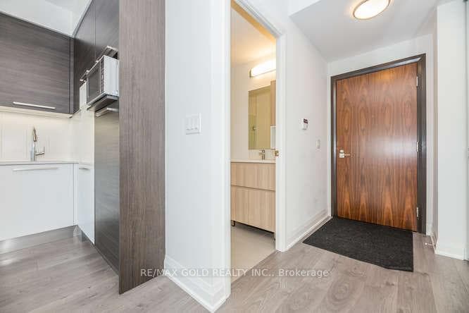 36 Park Lawn Road Unit 2006 photo 14