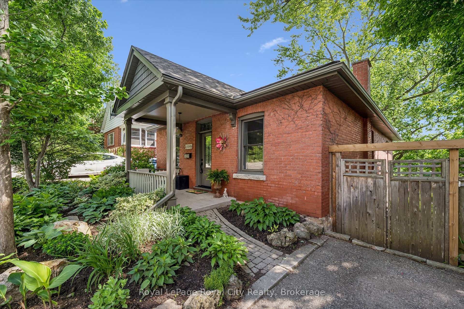 164 King Street photo 34
