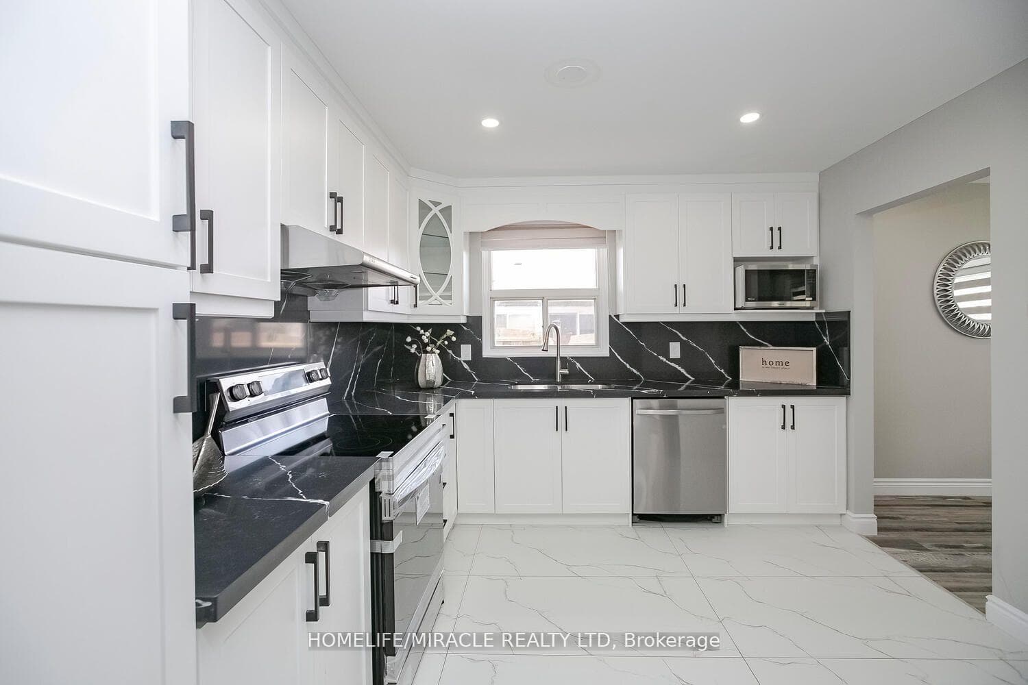 16 Finchley Crescent photo 11