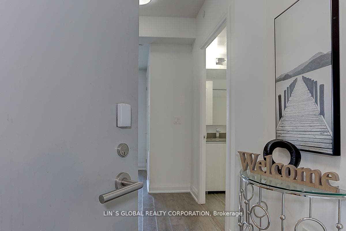 396 Highway 7 Road Unit 816 photo 5