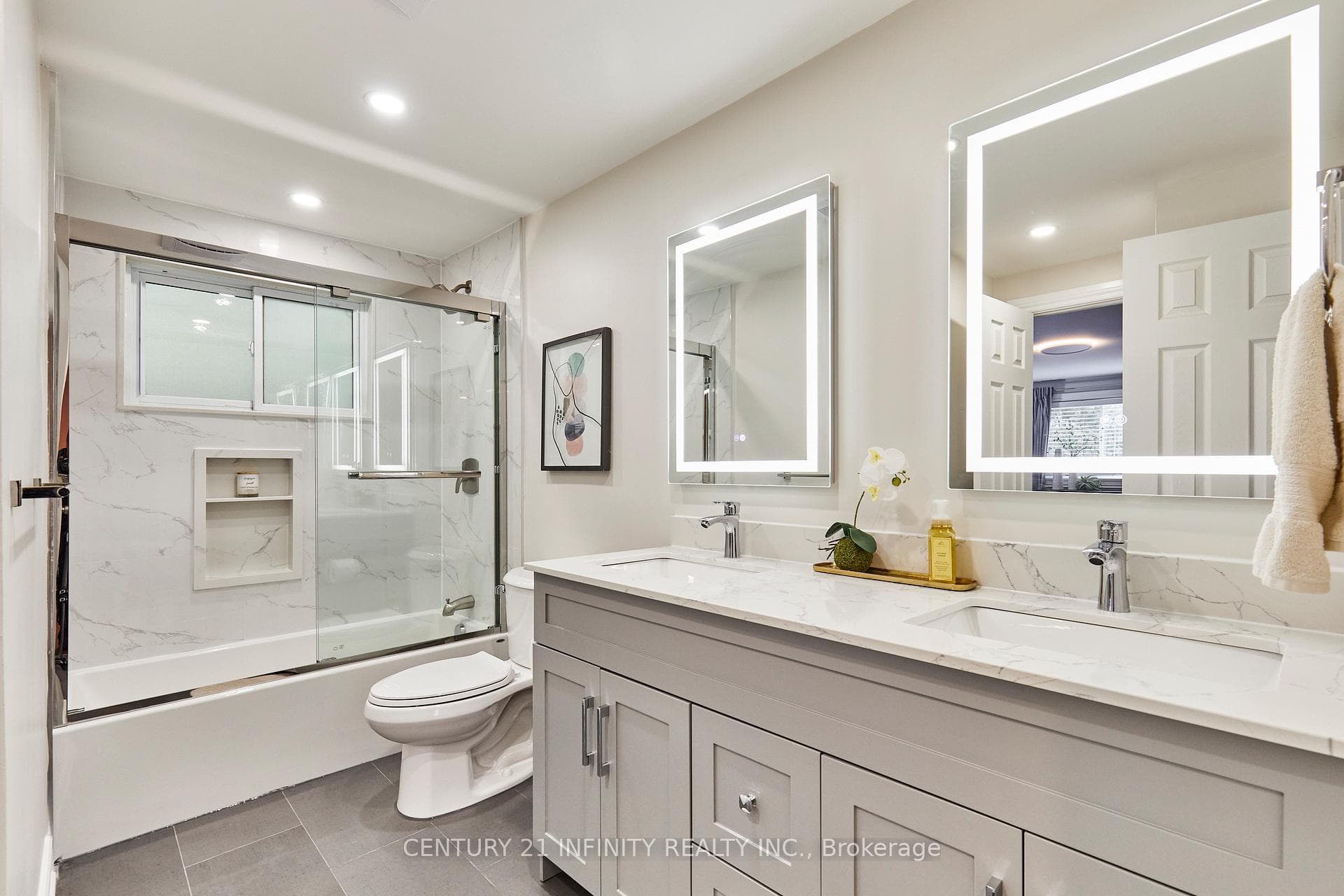 24 Kenton Court photo 27