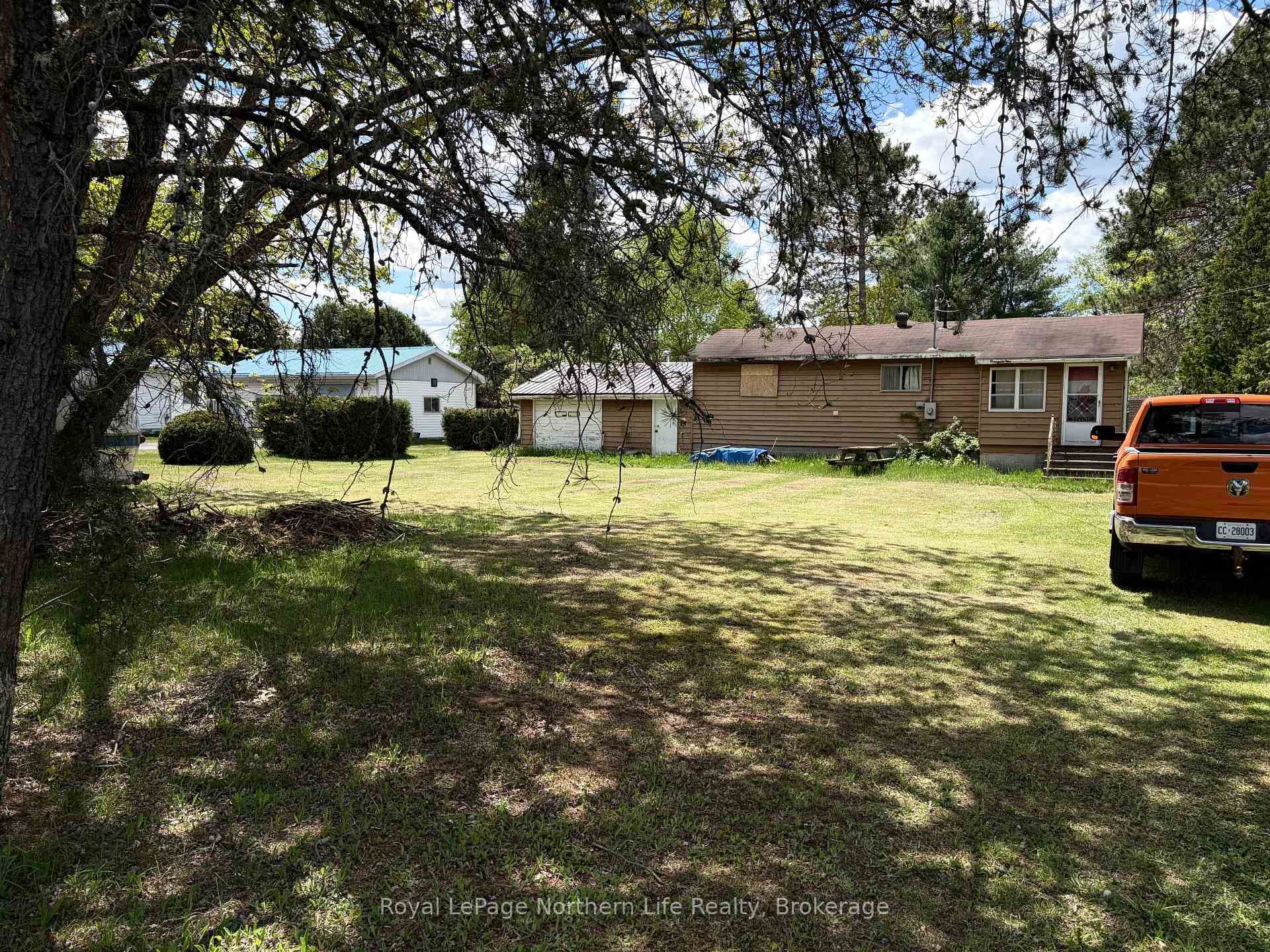 83 EARLS LAKE Road photo 3