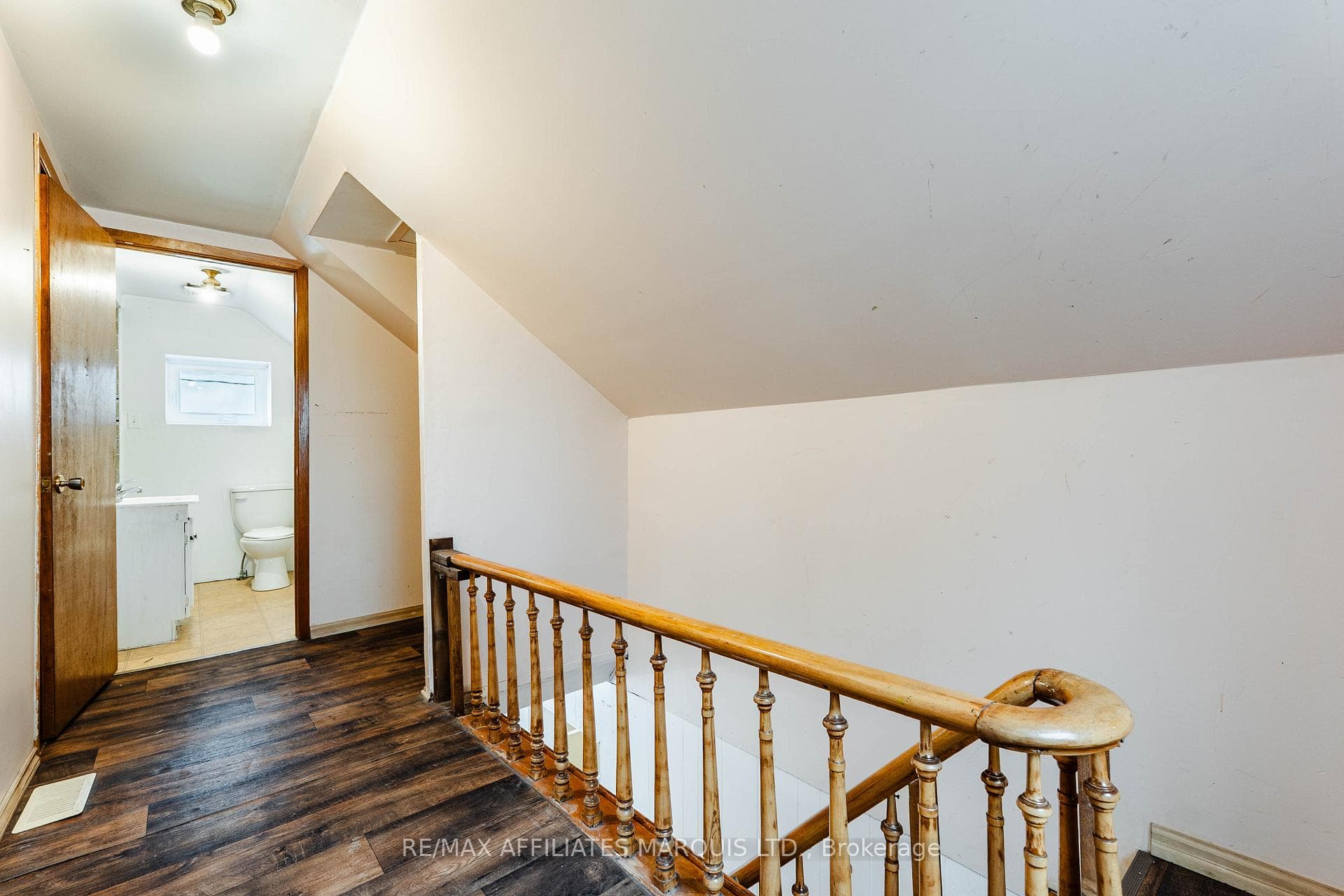 21910 Seguin Mill Street photo 27