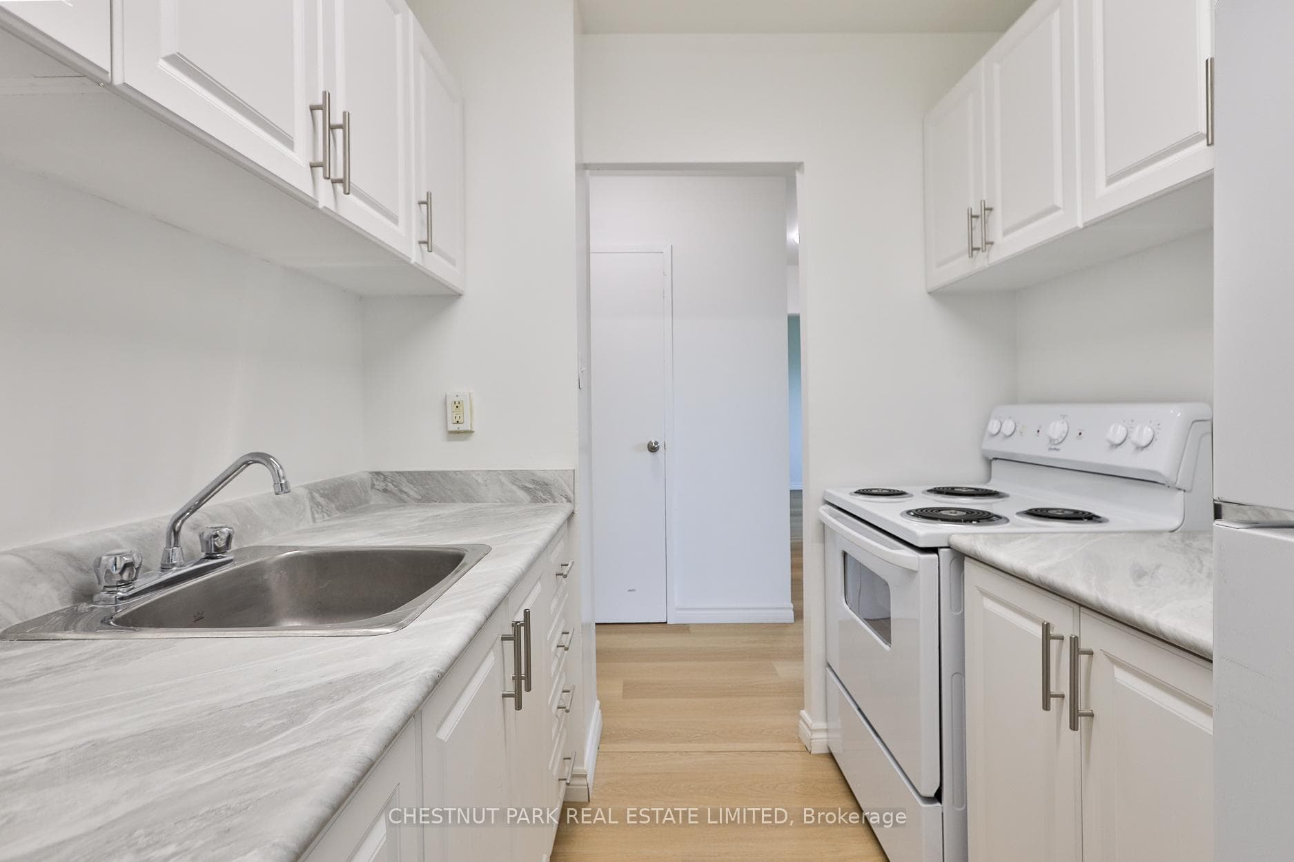 888 Glen Street Unit 507 photo 7