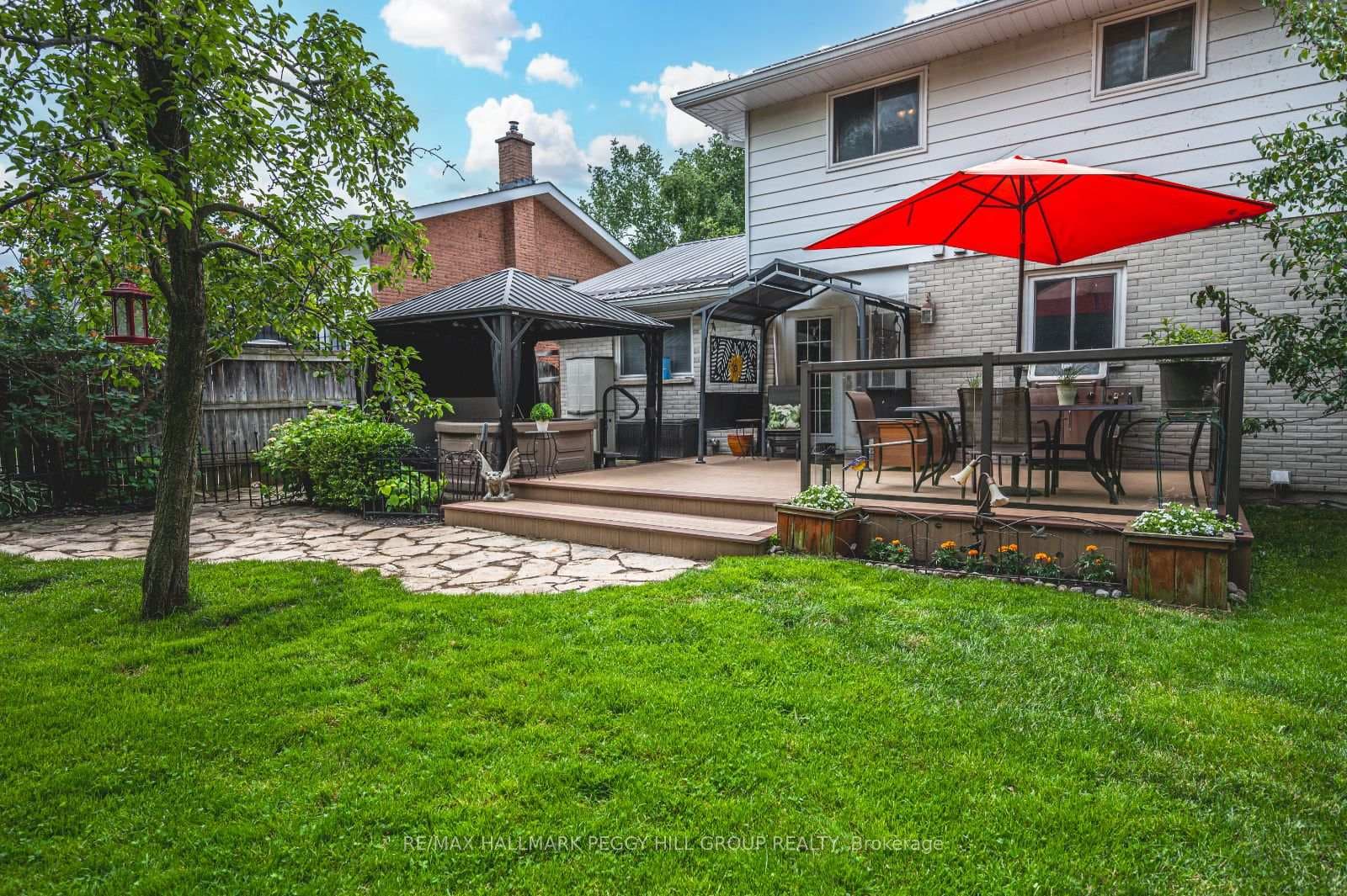 47 Davies Crescent photo 16