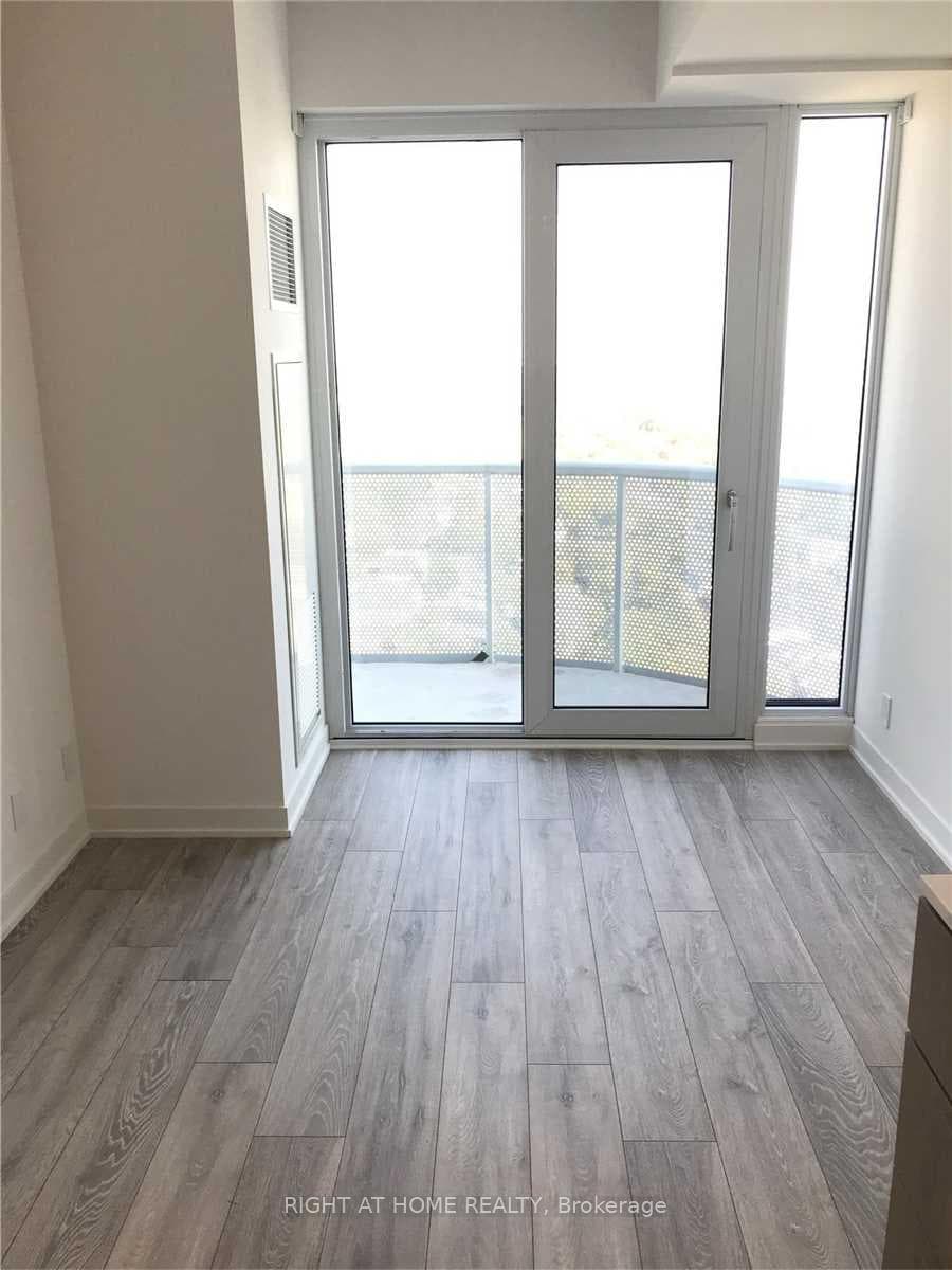 15 Holmes Avenue Unit 2710 photo 5