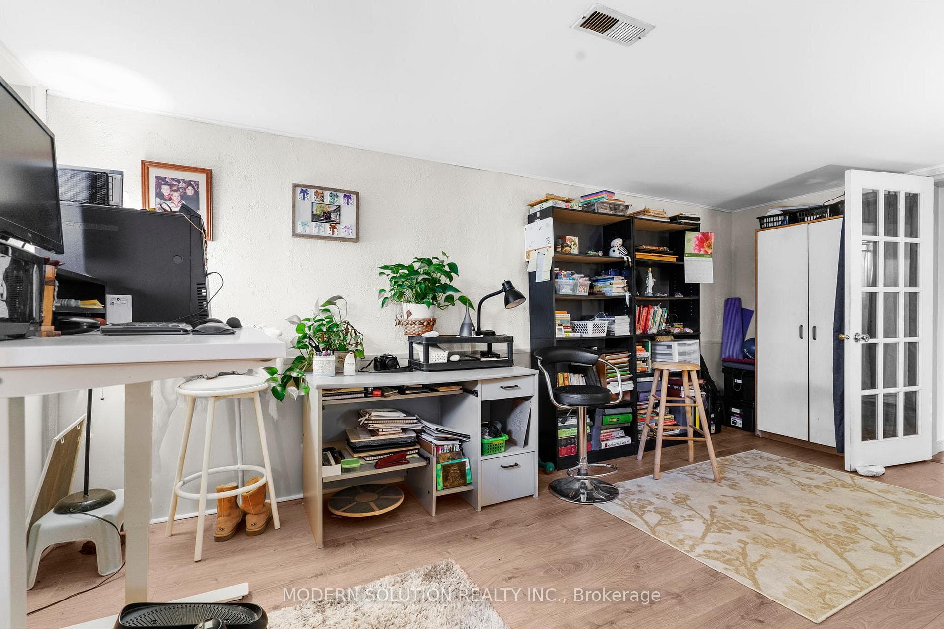 63 Newbury Drive photo 13