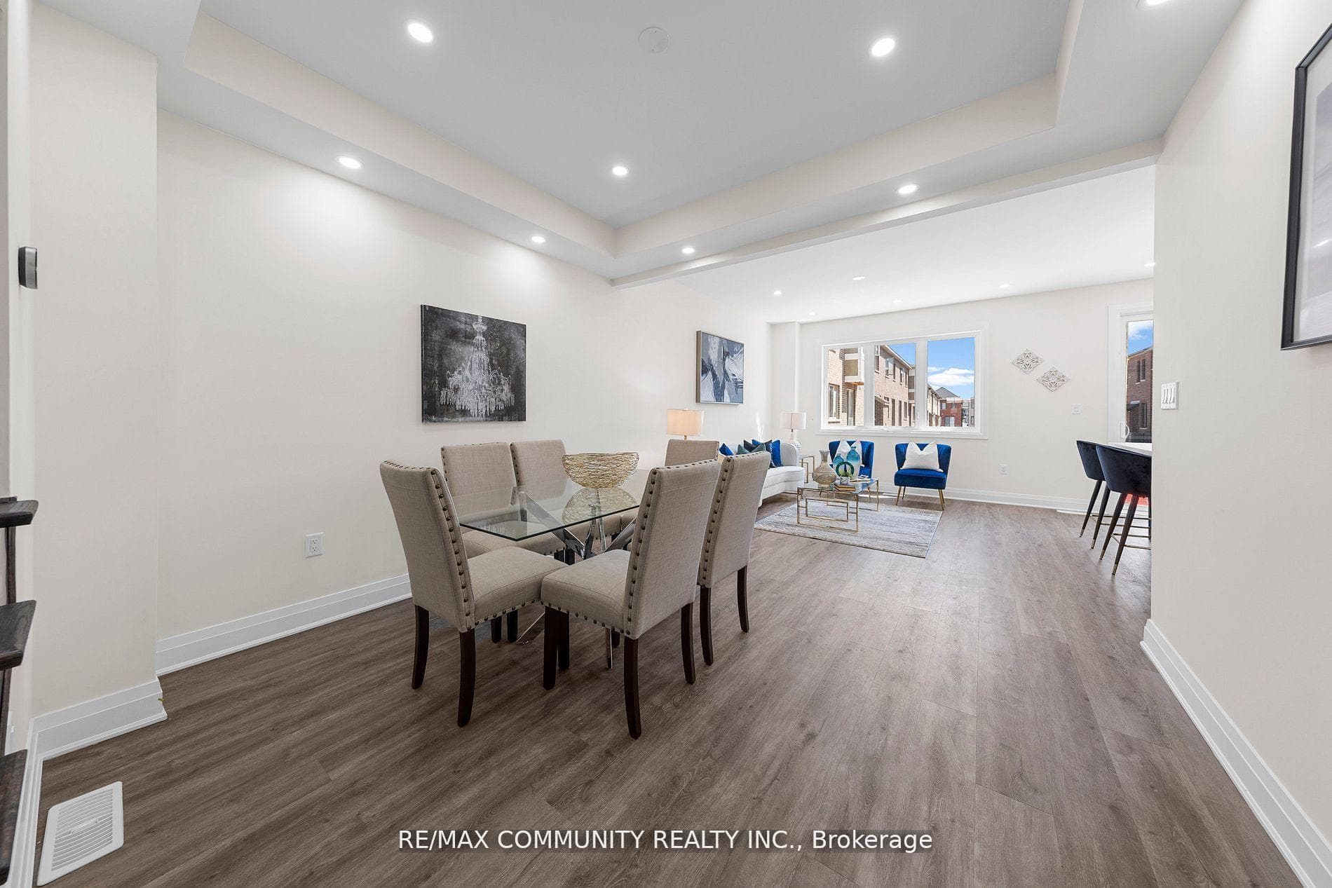 3307 Thunderbird Promenade photo 5