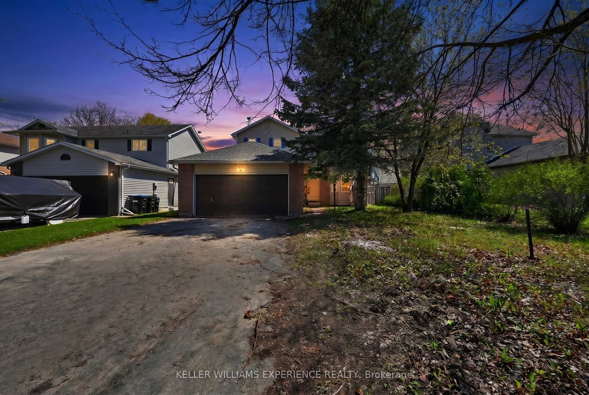1069 Maclean Street photo 1