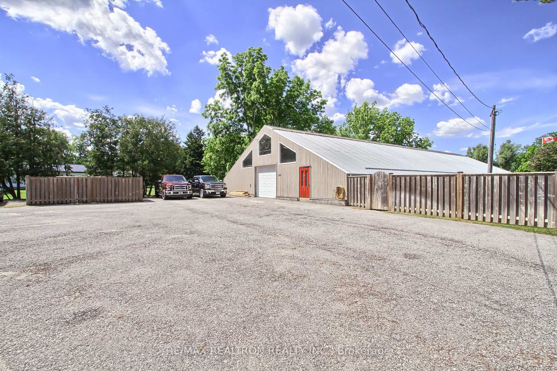 203 Pefferlaw Road photo 3