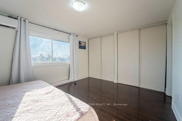 6860 Glen Erin Drive Unit 19 photo 21