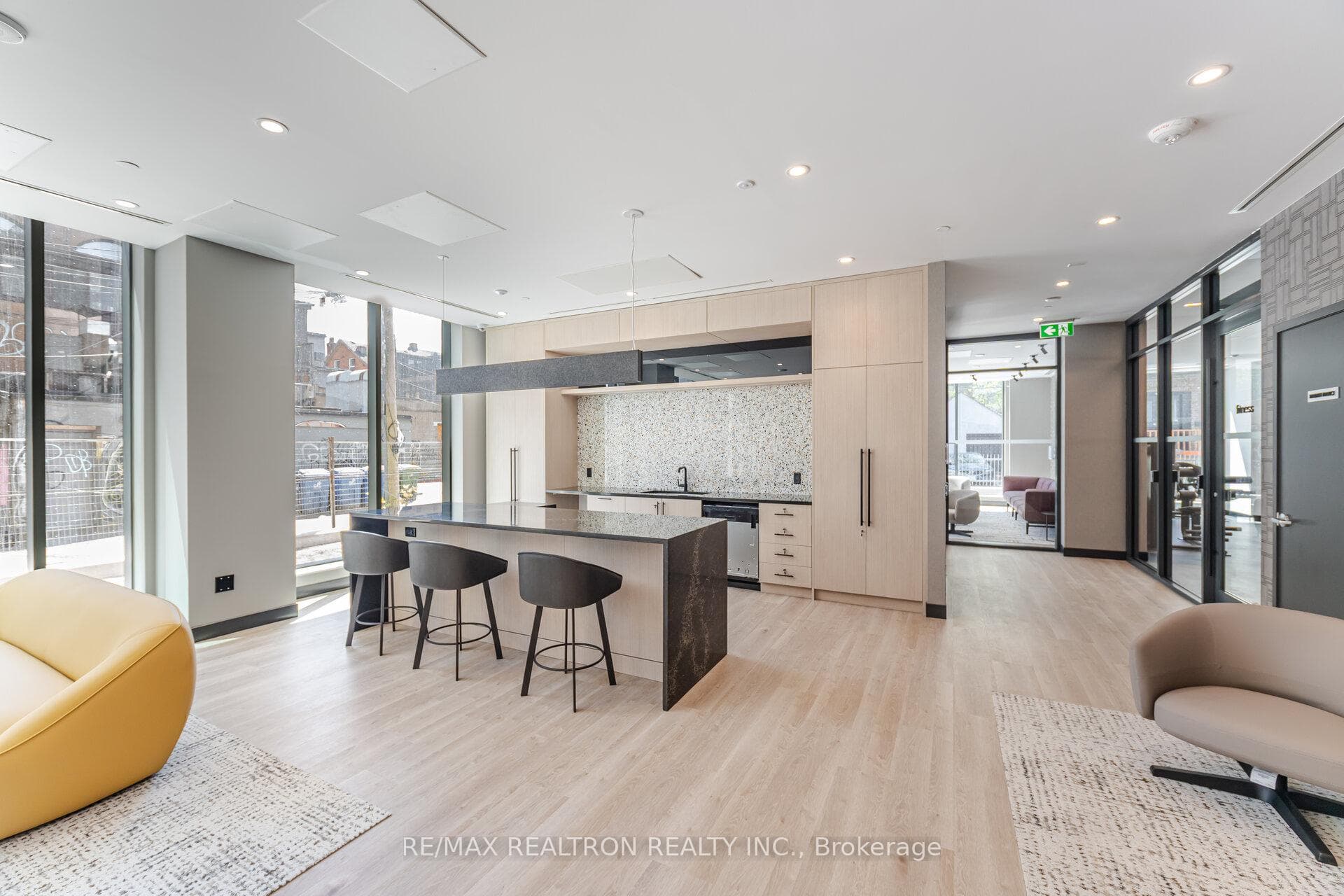 664 Spadina Avenue Unit 303 photo 28