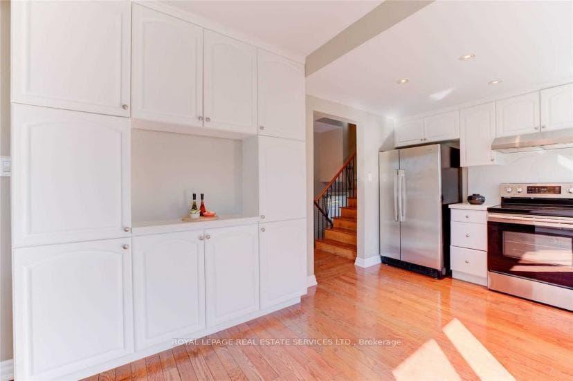 8 Sewell Drive photo 12