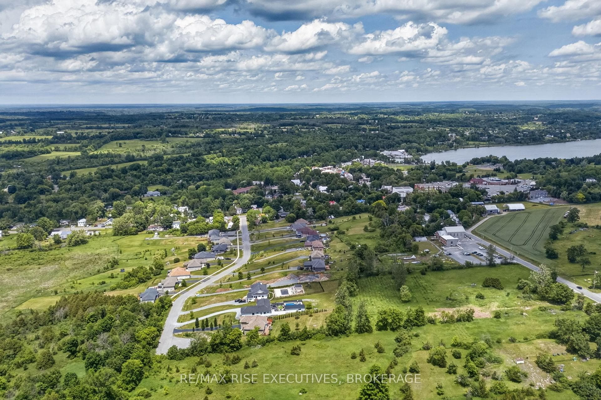 131 Morgan Drive photo 40