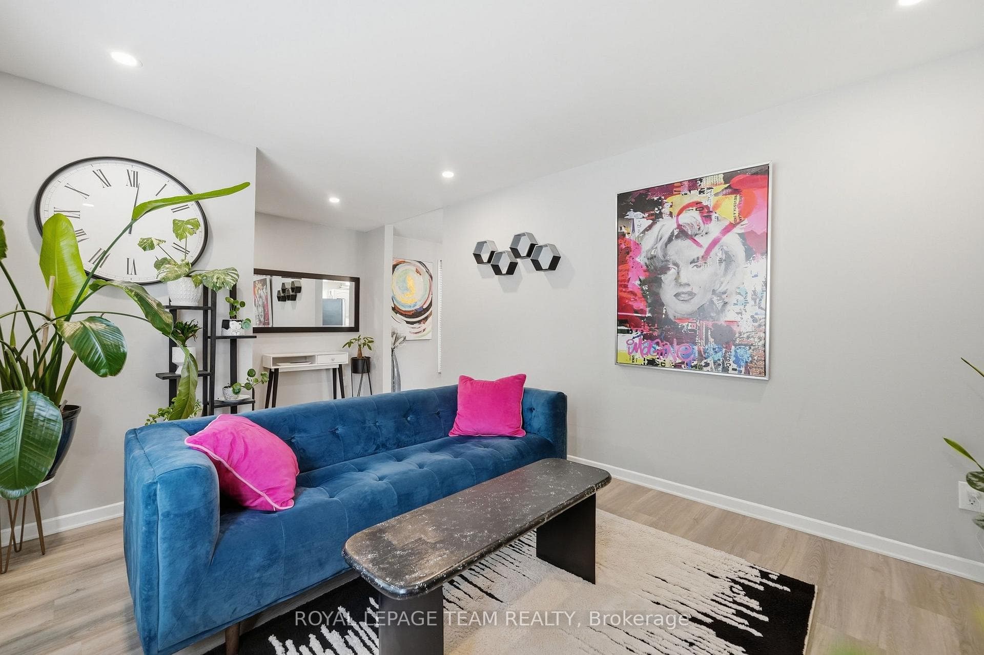 289 Montfort Street photo 13