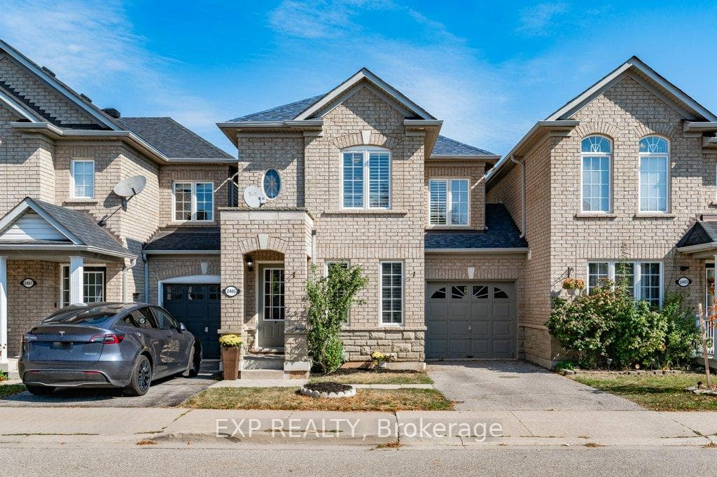 2405 Emerson Drive photo 1