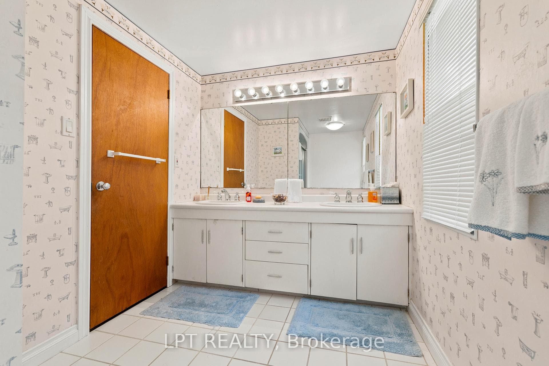 678 Lake Drive photo 36