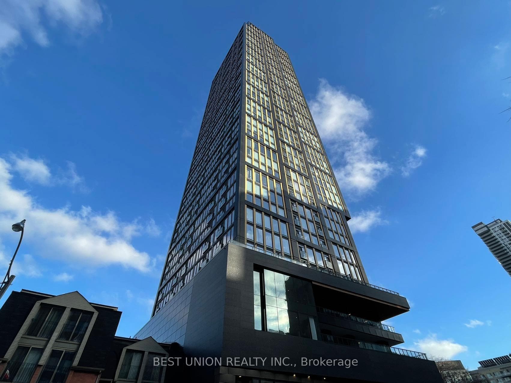 319 Jarvis Street Unit 4705 photo 1