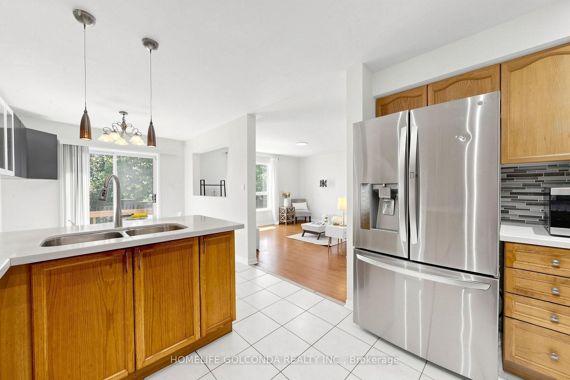 933 Glenbourne Court photo 8