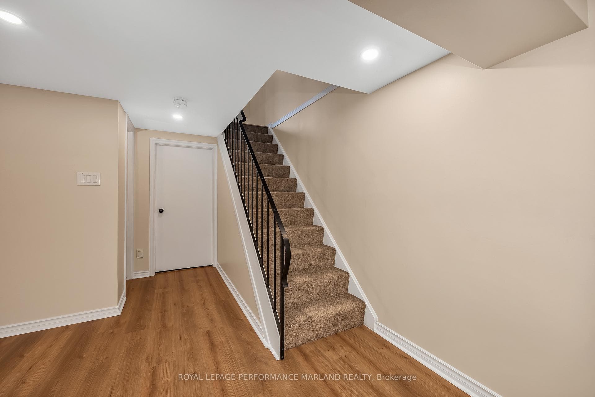 1900 Marquis Avenue Unit 34 photo 15