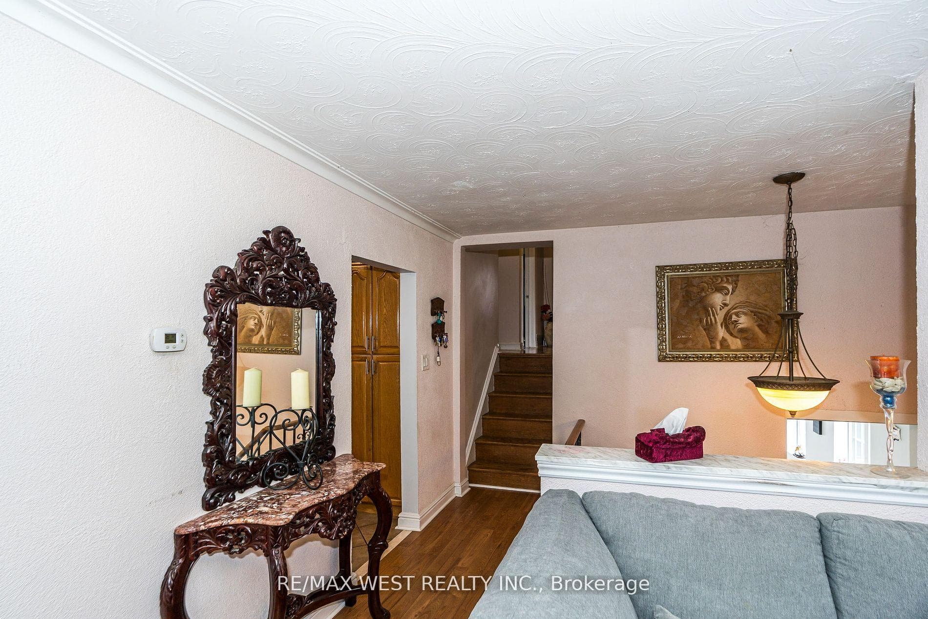 579 Rustic Road photo 18