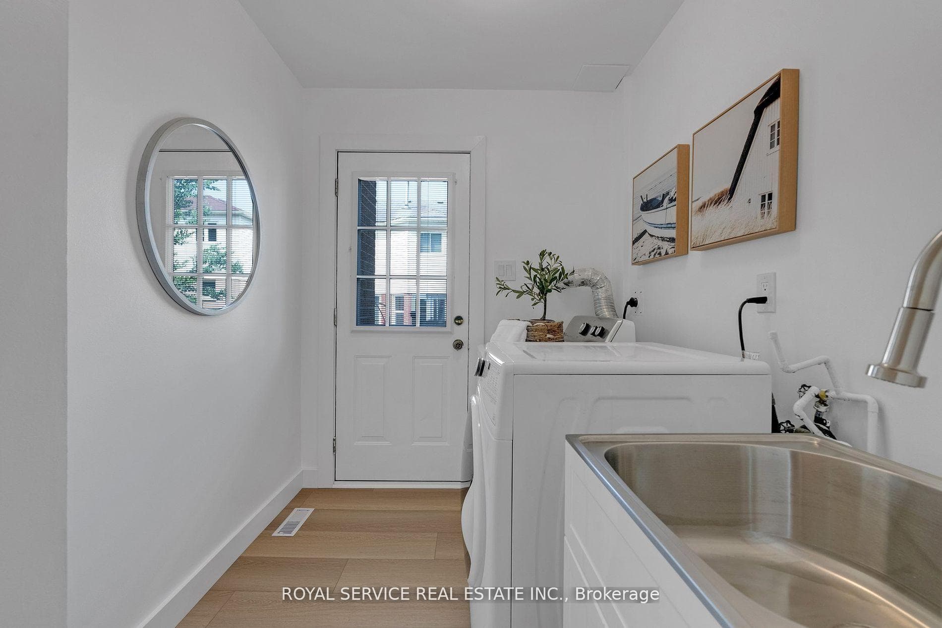 16 Resnik Drive photo 18