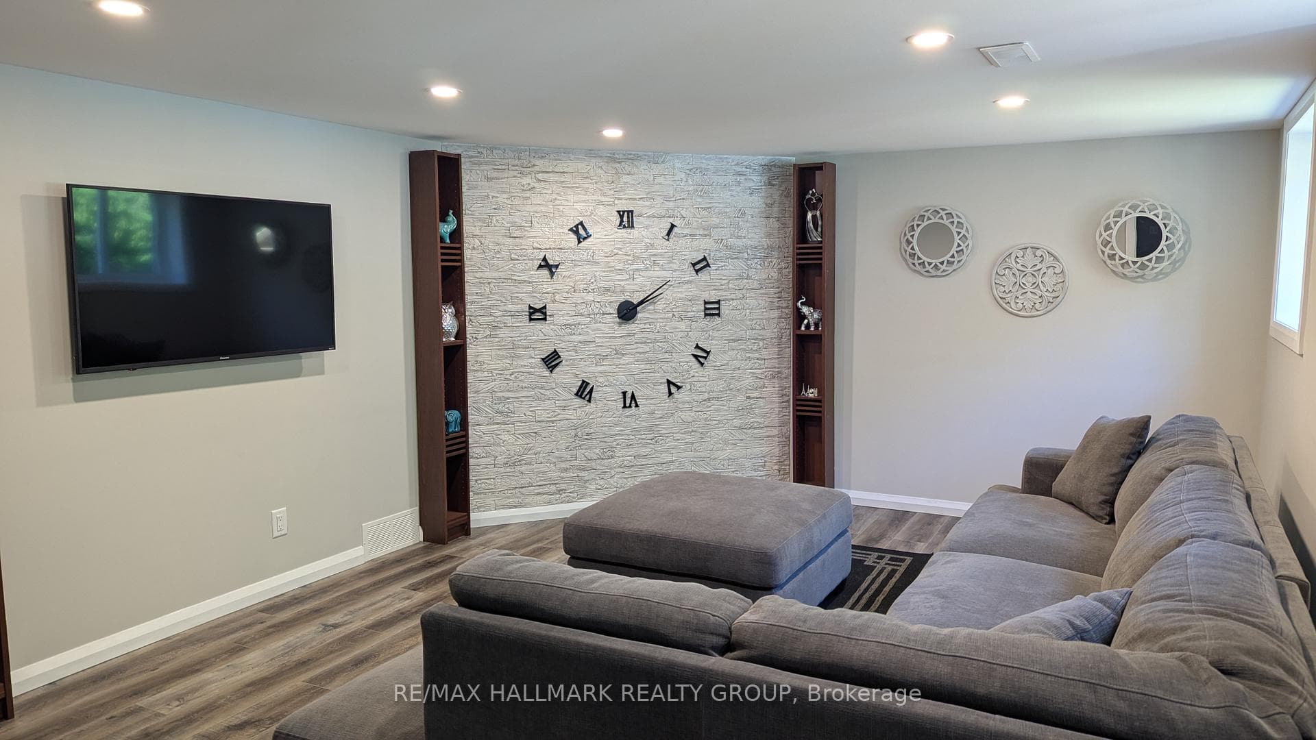 13 Bathurst Street photo 25