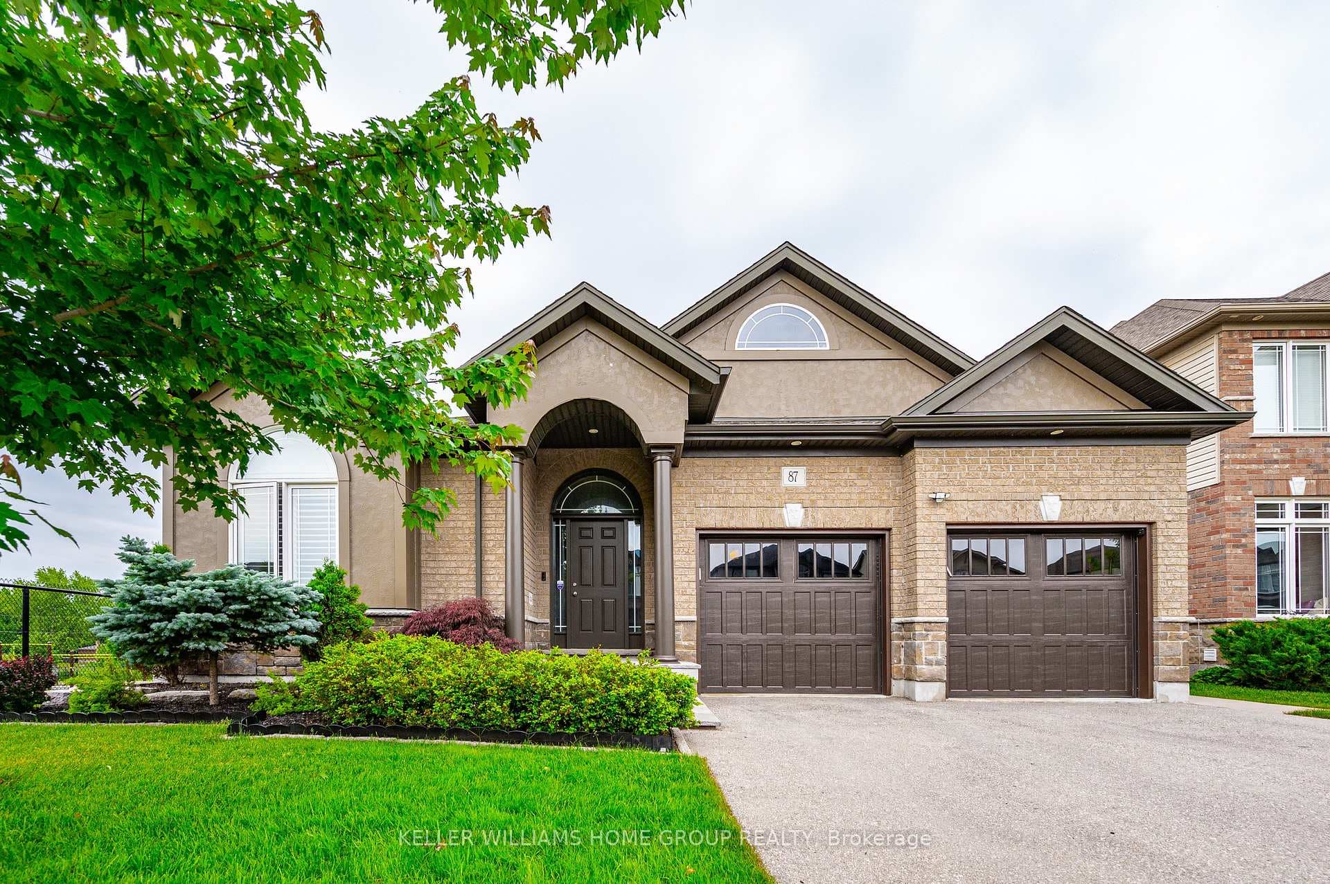 87 Riley Crescent photo 1