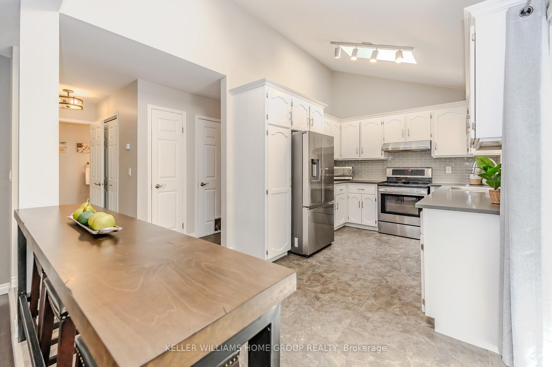 17 Sugarbush Place photo 14