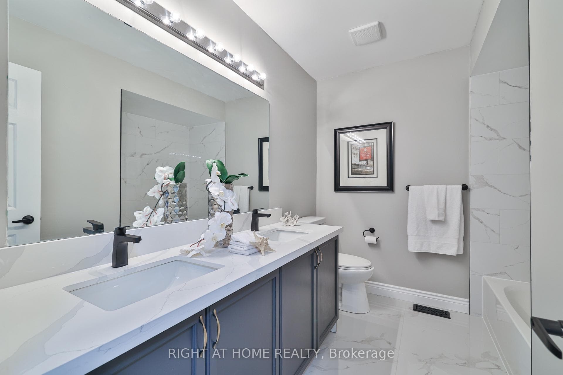 15 Roxton Crescent photo 23