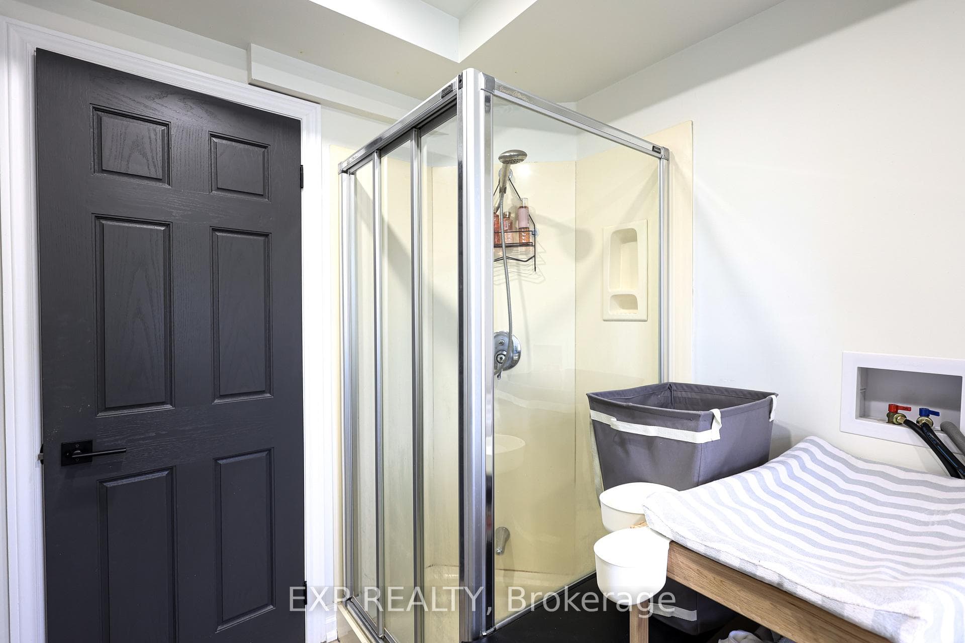 111 Balsam Avenue Unit Upper photo 6