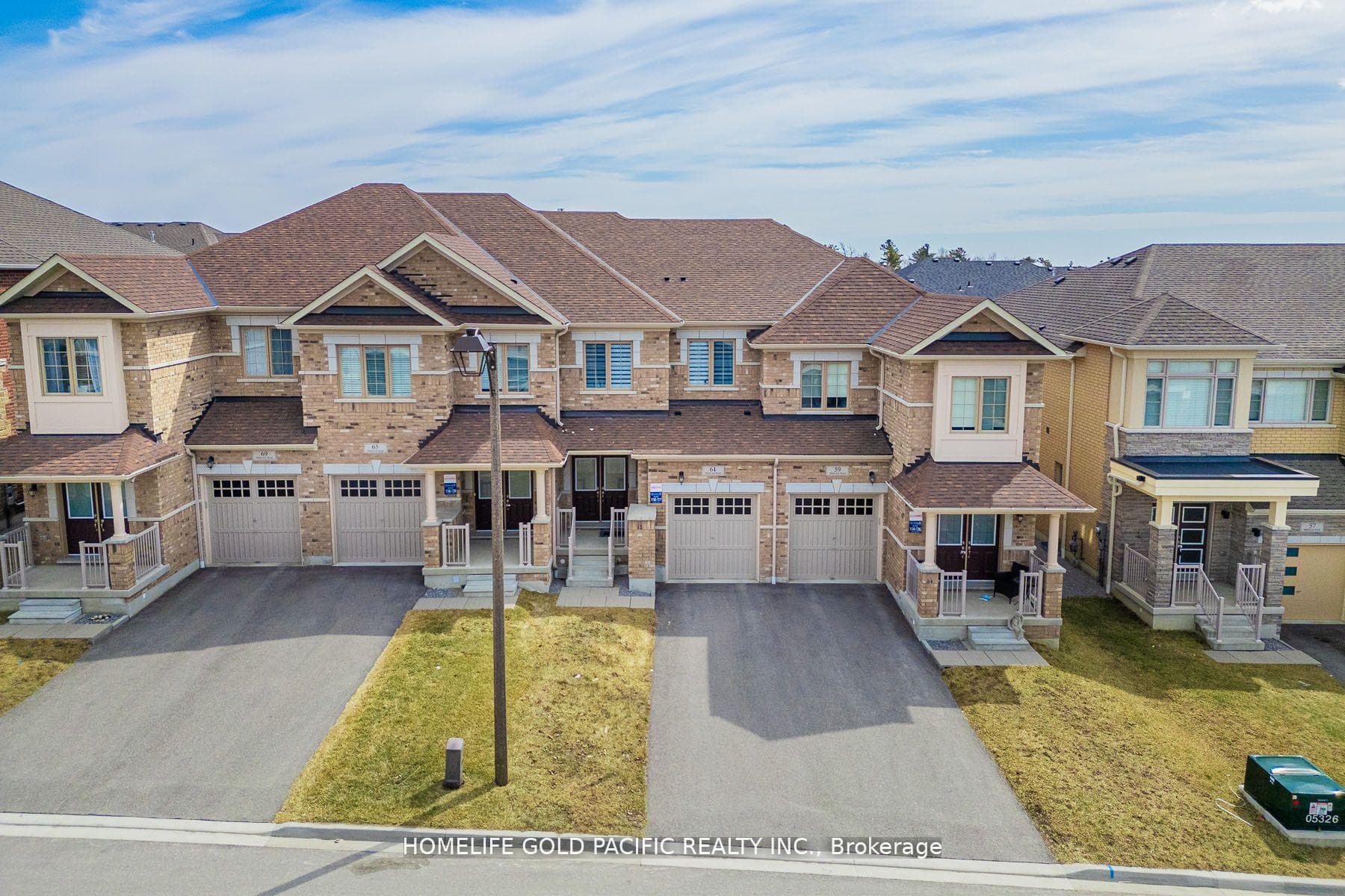 61 Markview Road photo 1