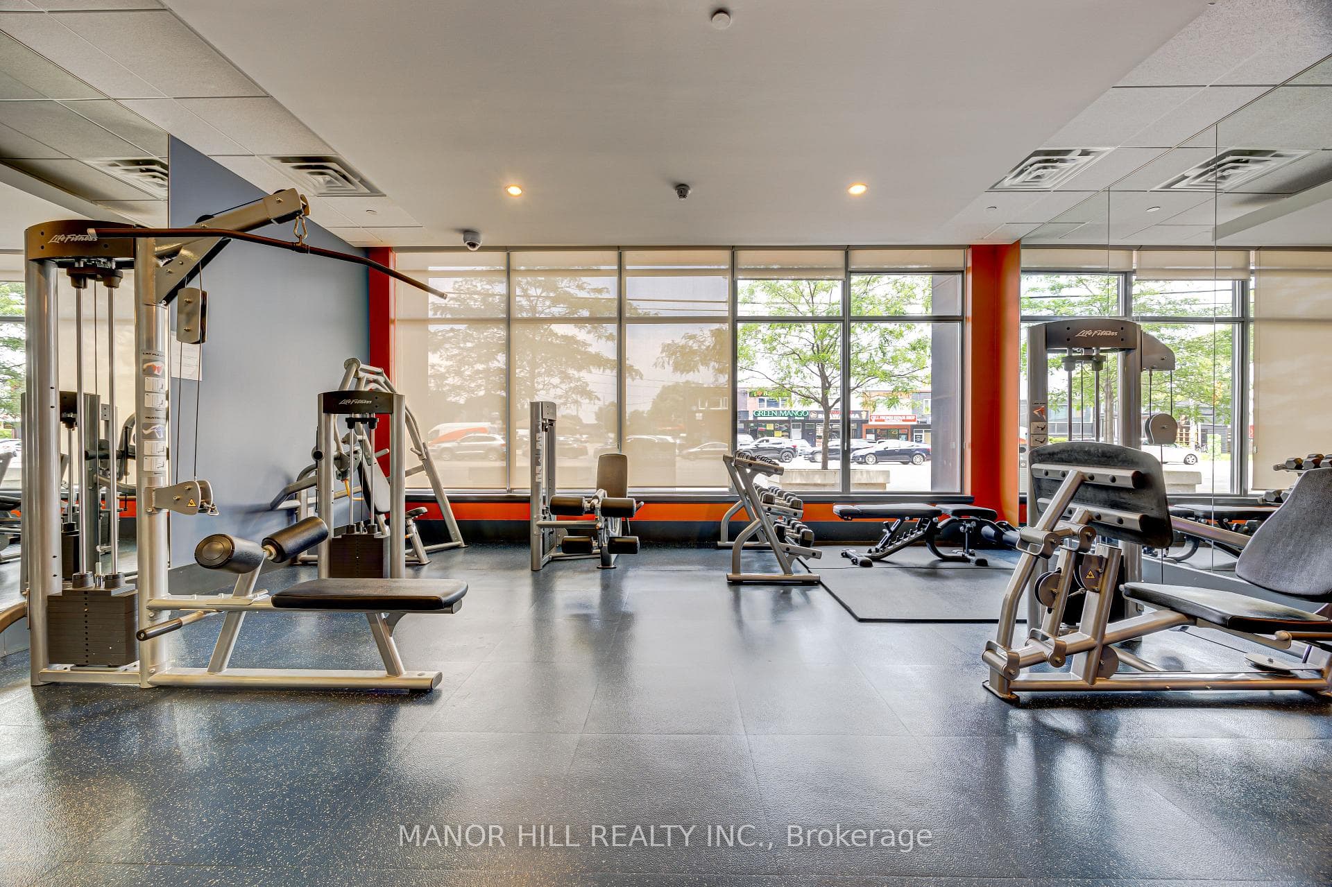 1185 The Queensway N/A Unit 409 photo 18
