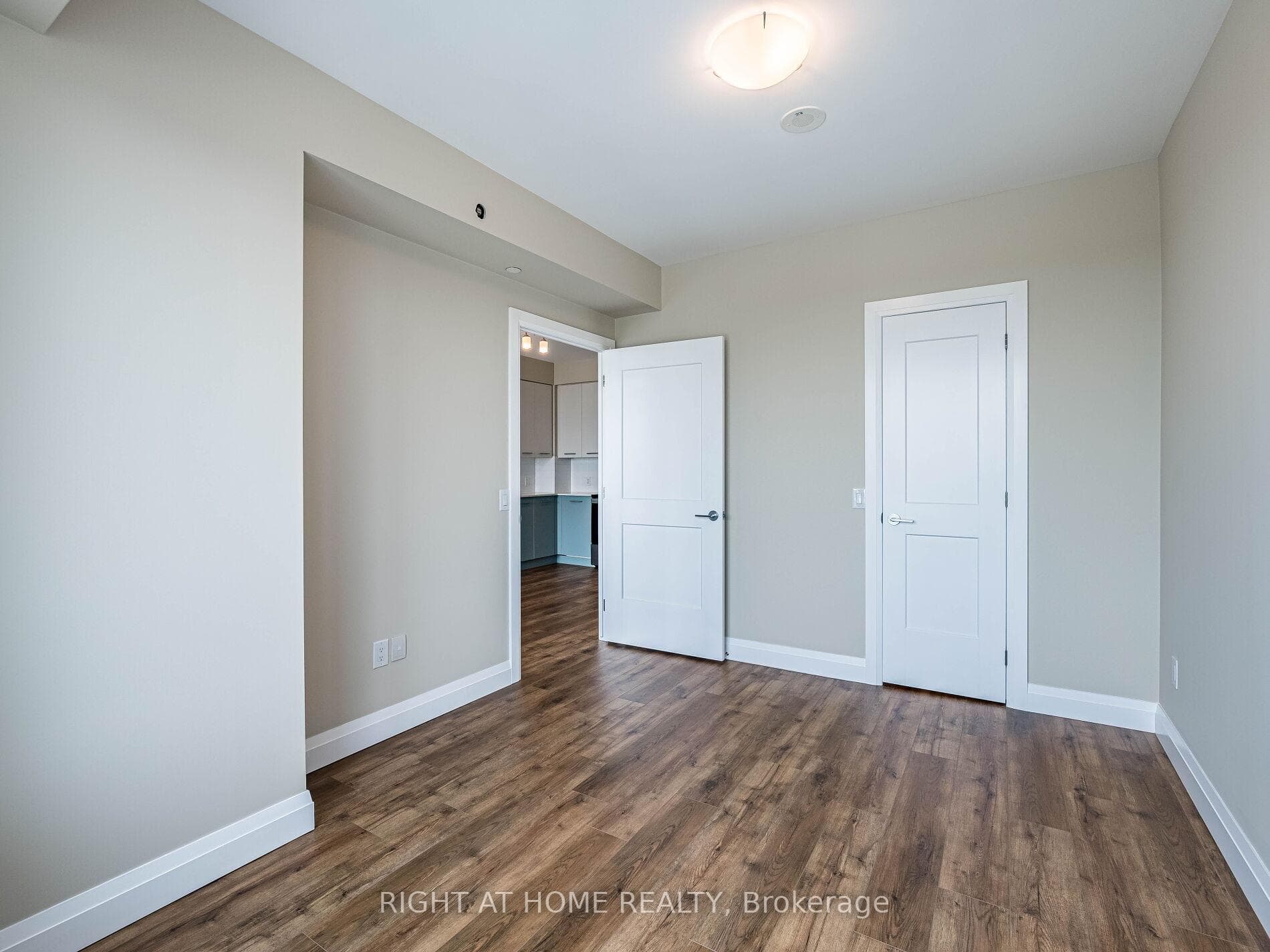 385 Winston Road Unit 804 photo 37