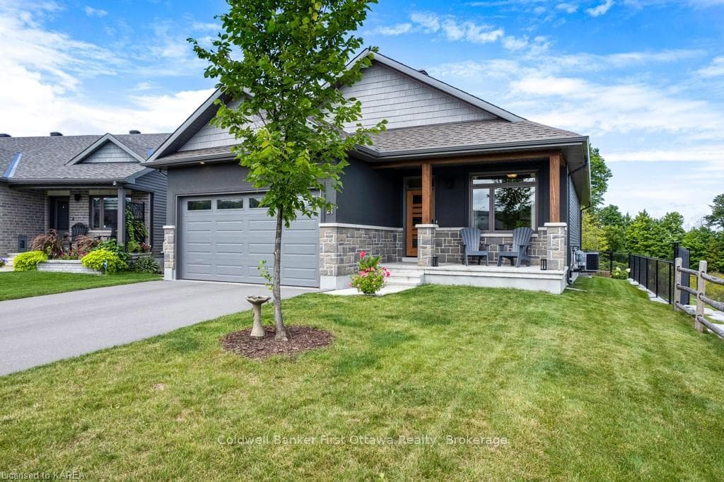 21 SEABERT Drive photo 1