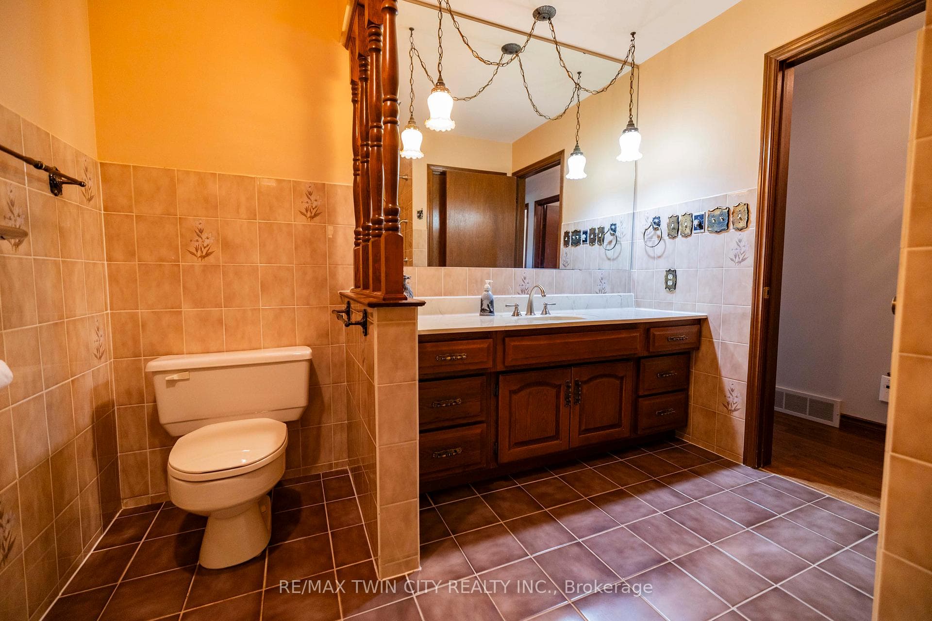 7 KIMBERLEY Road photo 27