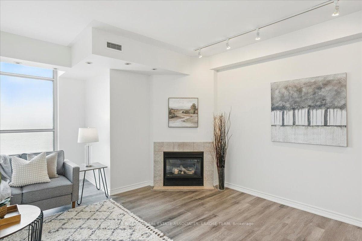 5 Marine Parade Drive Unit 912 photo 5