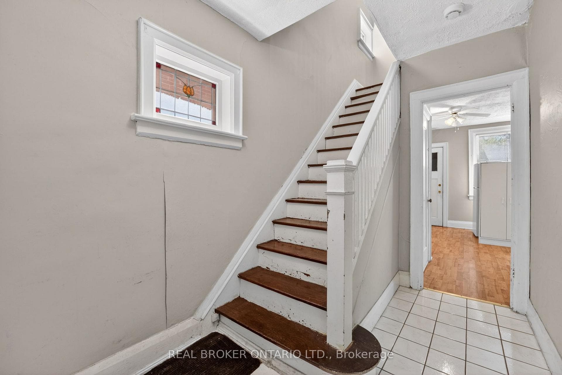 271 Manor Road photo 19