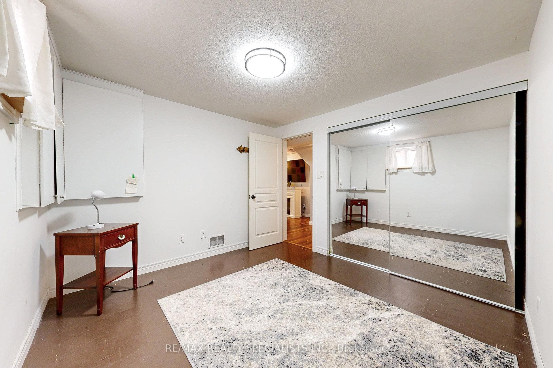 99 Pinnacle Drive photo 36